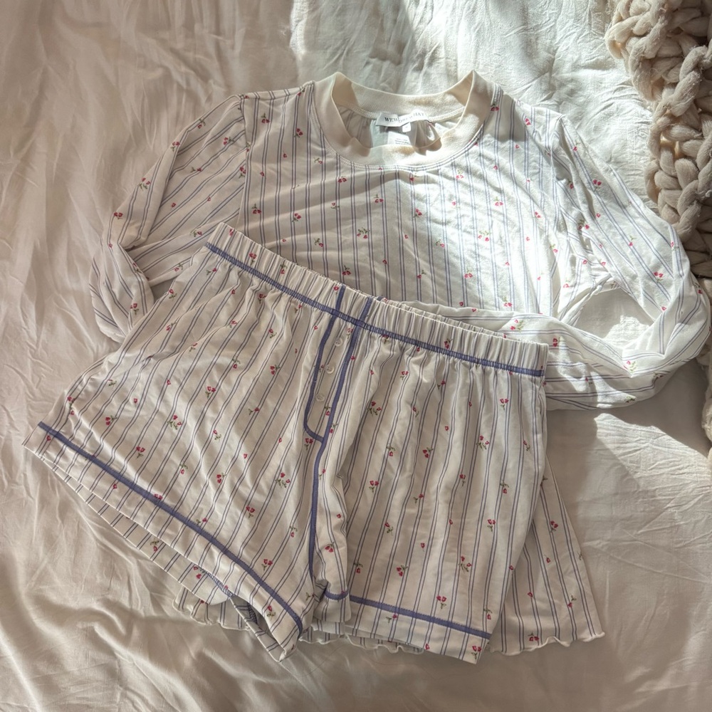 WEWOREWHAT PAJAMAS SET - Picture 6 of 9